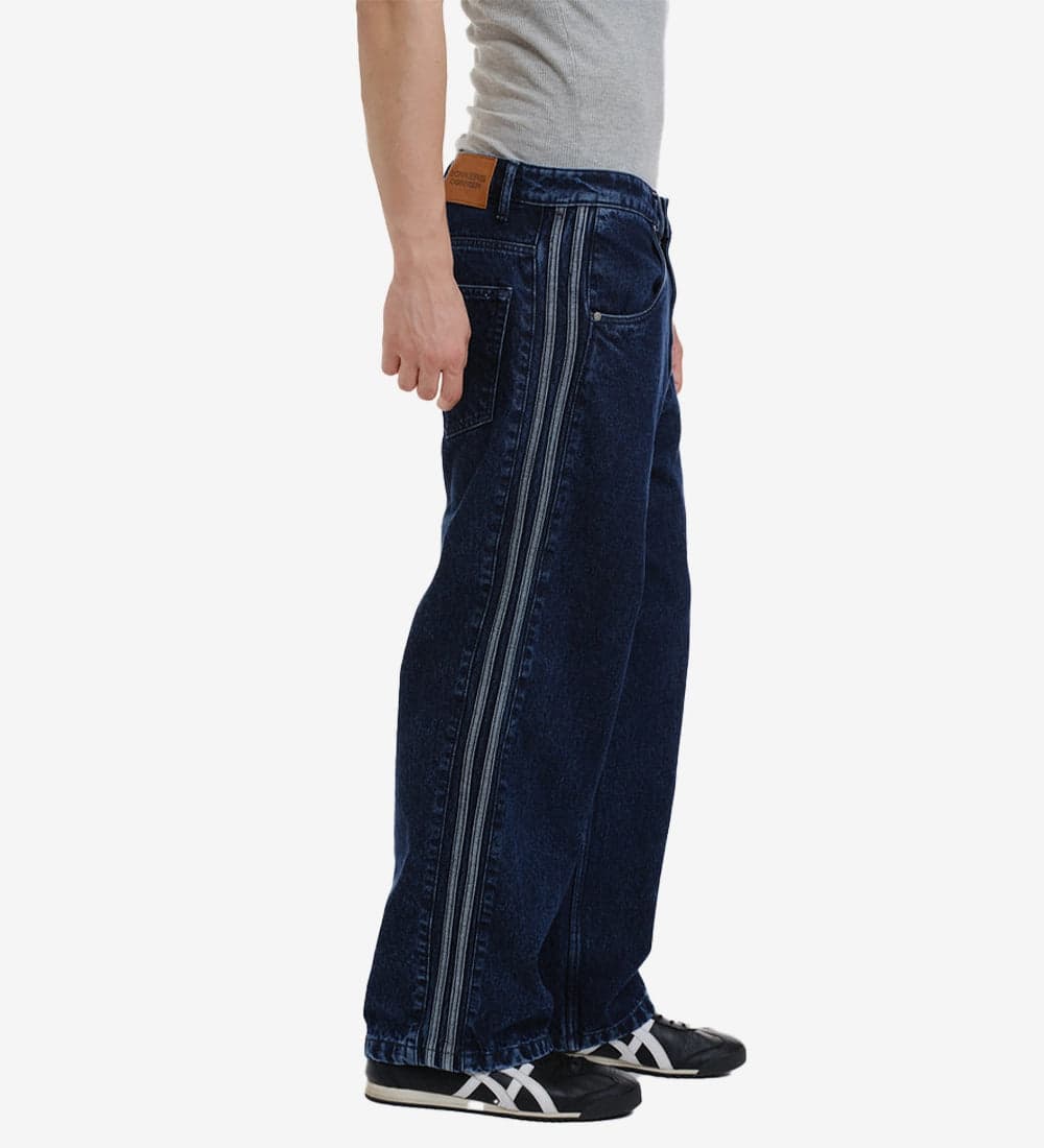 Vintage-Style Straight Fit Jeans