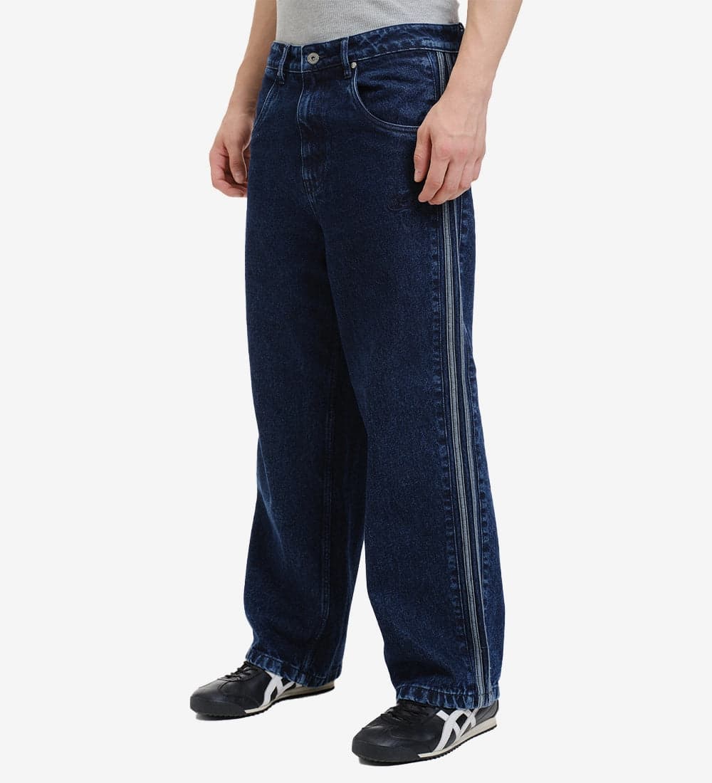 Vintage-Style Straight Fit Jeans