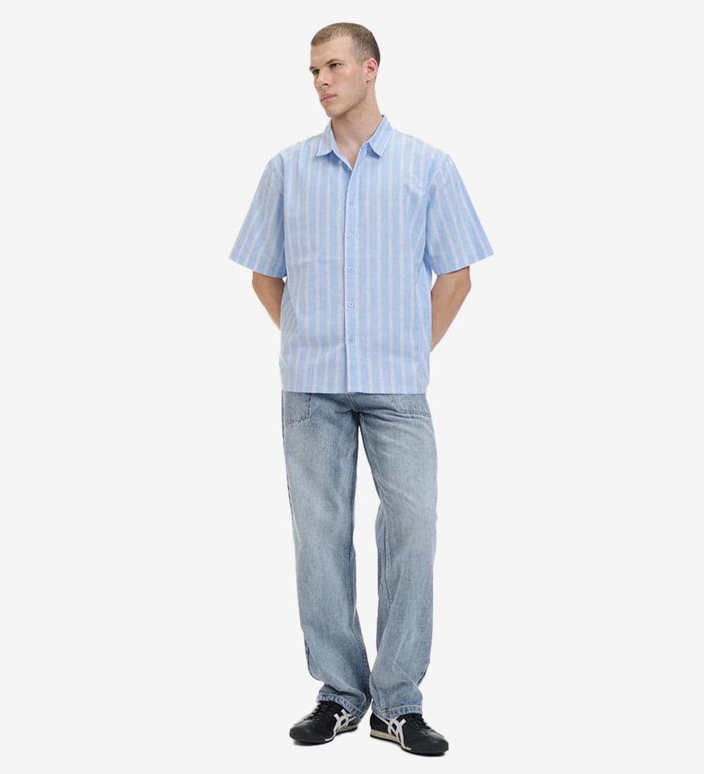 Vintage-Style Straight Fit Jeans