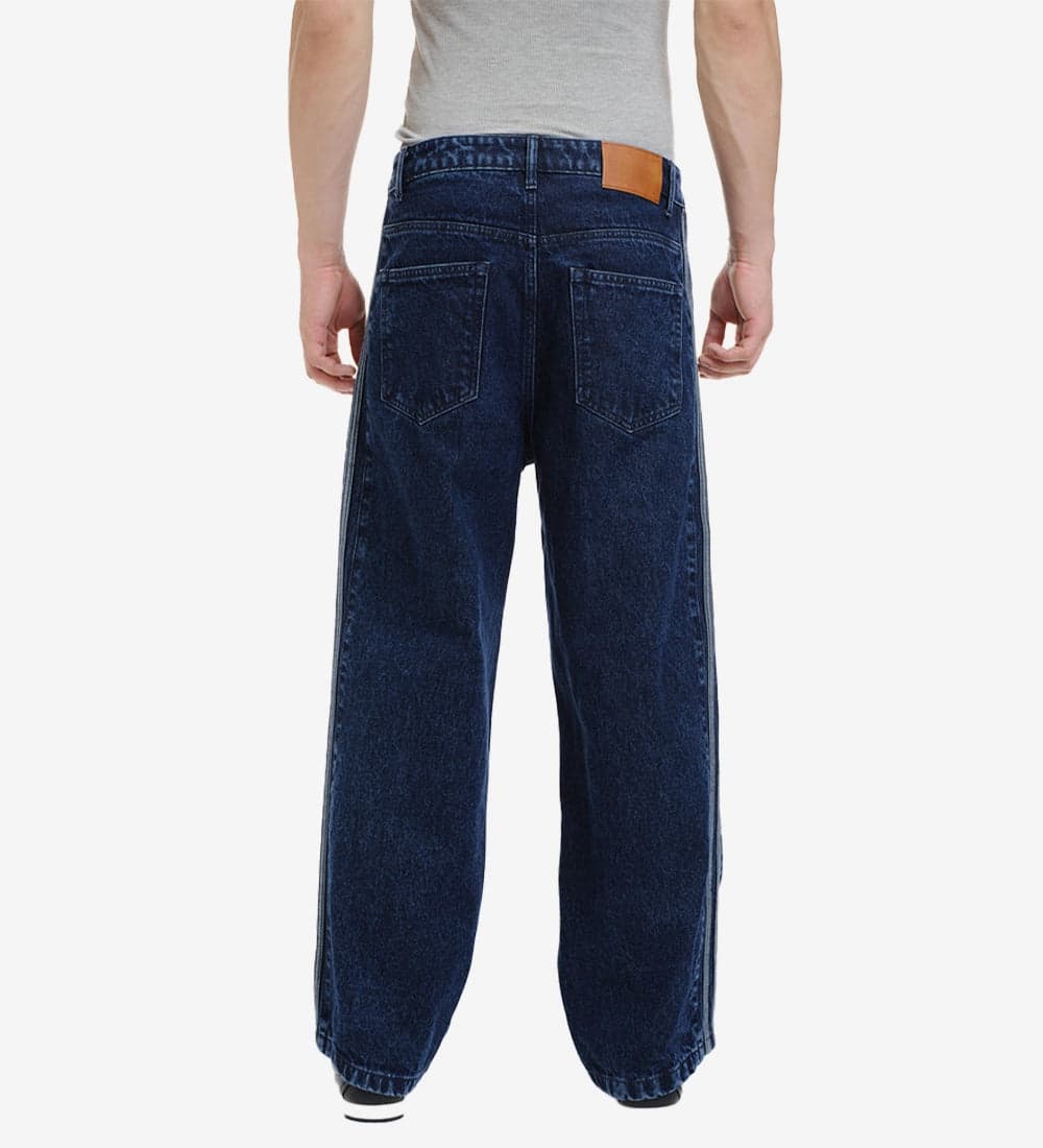 Vintage-Style Straight Fit Jeans